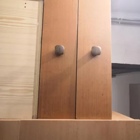 Апартаменты Economy Flat 18 Minutes From Vaclavske Namesti