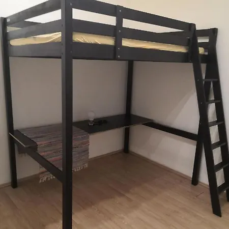 Economy Flat 18 Minutes From Vaclavske Namesti Appartement Prague